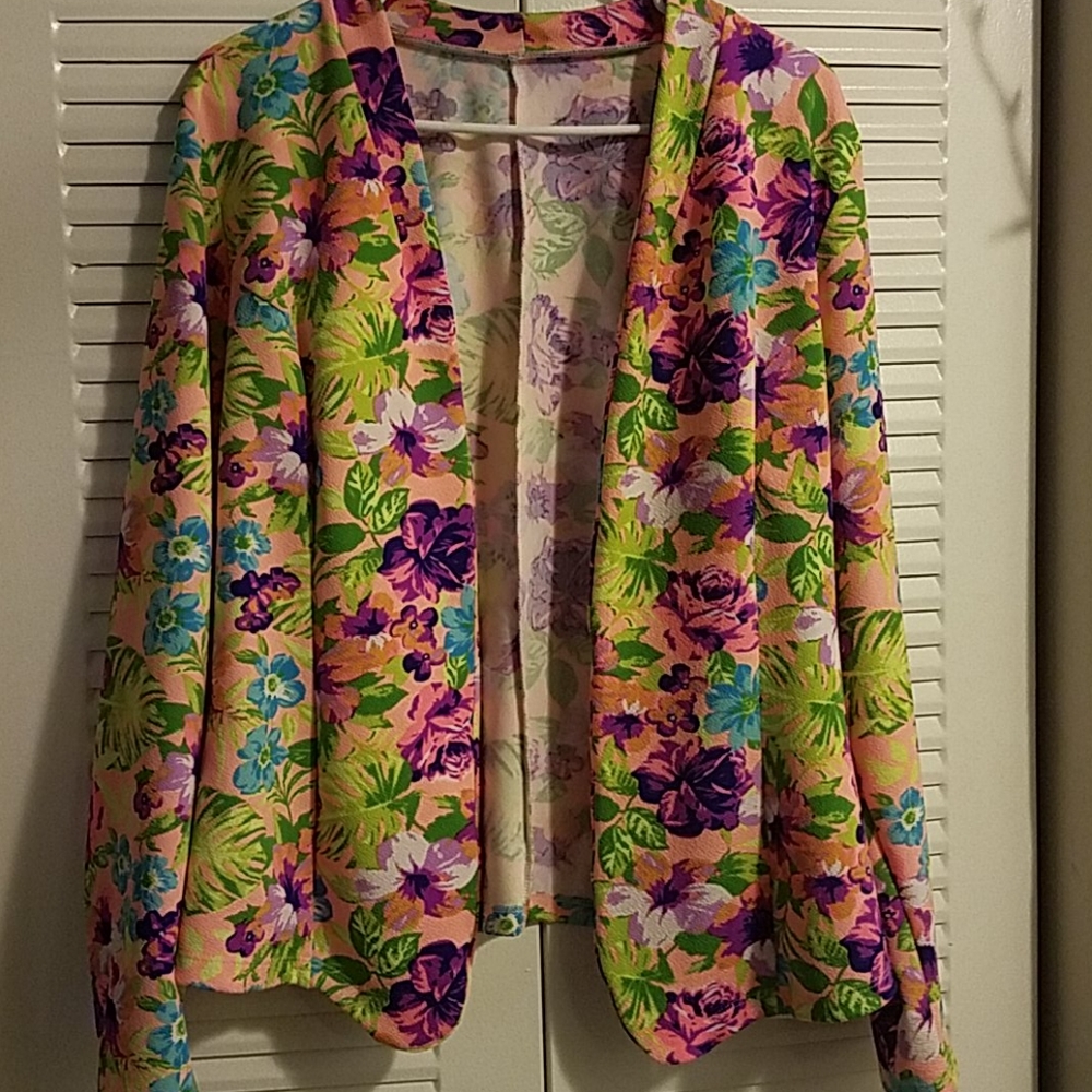 Reposh Floral Jacket - Picture 2 of 4